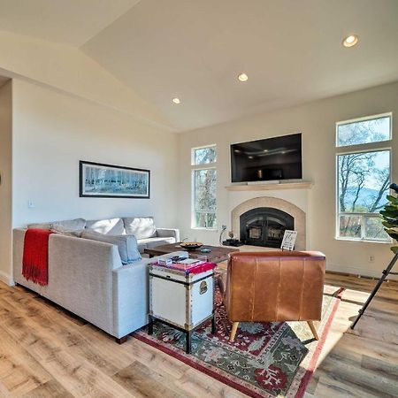Peaceful Columbia Retreat With Hot Tub And Mtn Views! Vila Exterior foto