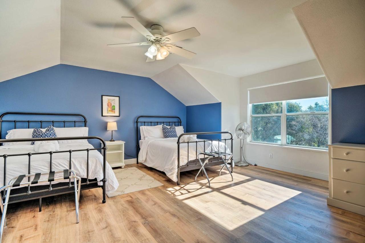Peaceful Columbia Retreat With Hot Tub And Mtn Views! Vila Exterior foto
