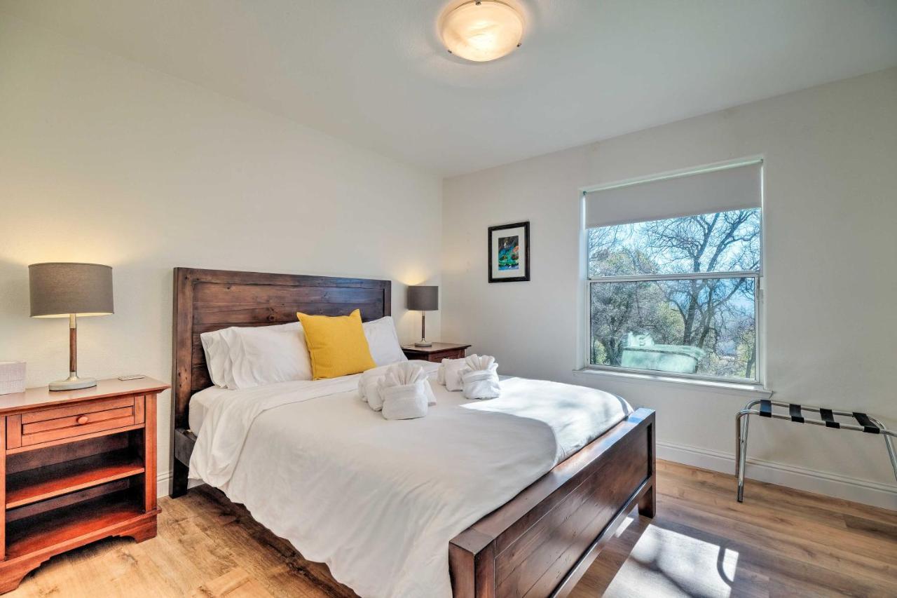 Peaceful Columbia Retreat With Hot Tub And Mtn Views! Vila Exterior foto